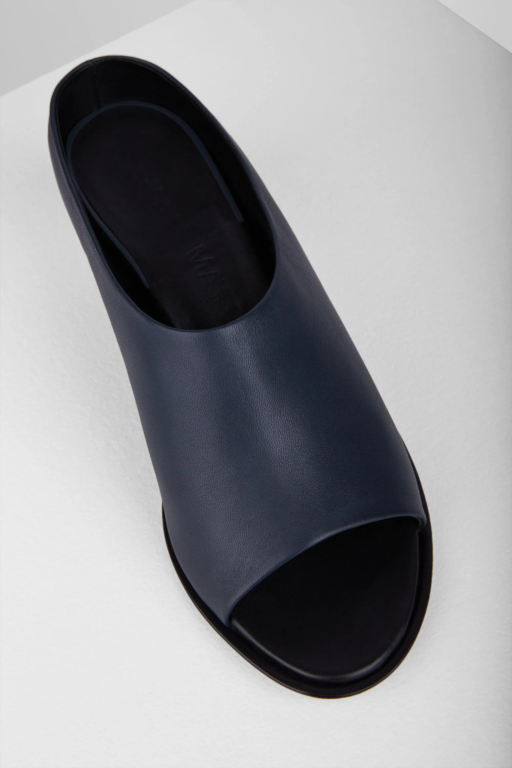 Egg Sandals in Midnight