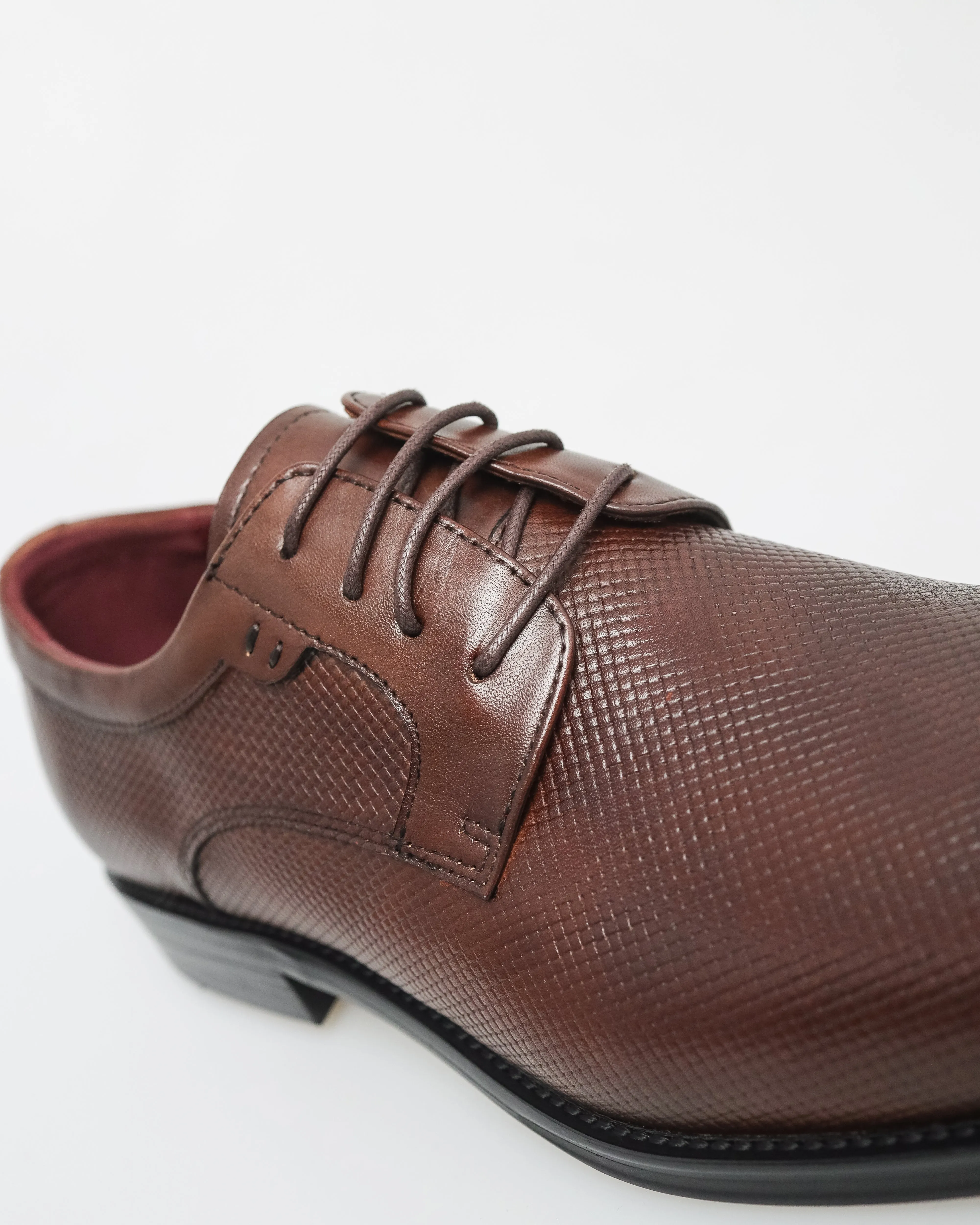 Tomaz HF084 Men's Classic Textured Derby